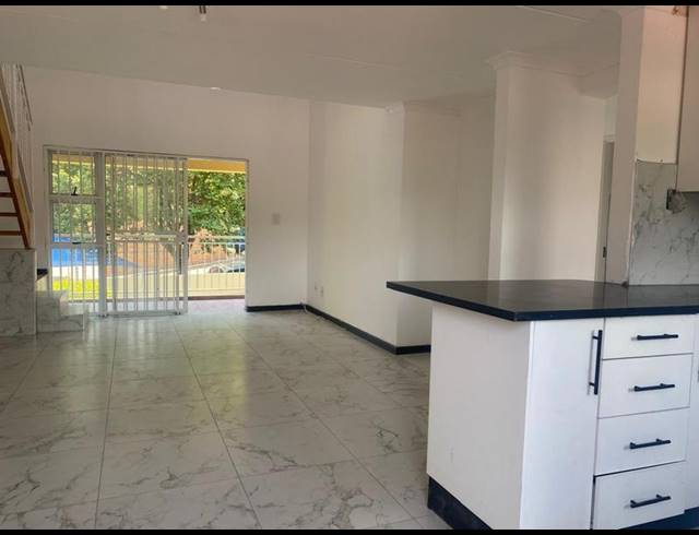 3 BEDROOM PROPERTY TO RENT IN SUNNINGHILL